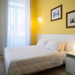 Camera con letto king size